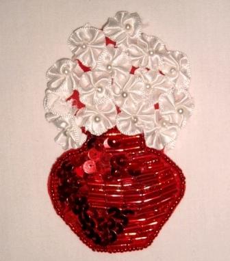 K50  Red Flower Pot Vase Sequin Beaded Applique 3.75"