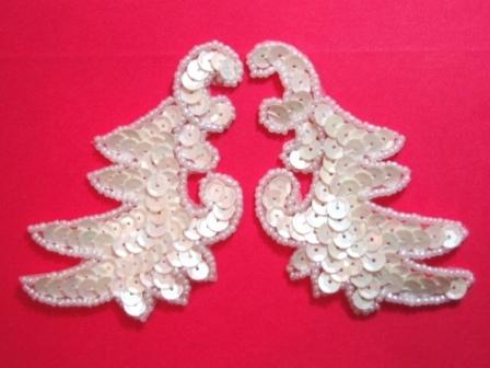 K8256   White AB  Mini Claw Pair Sequin Beaded Appliques 3.5"-embellishment,sequin,beaded,bead,sequins,applique,claw,mini,small,white,AB