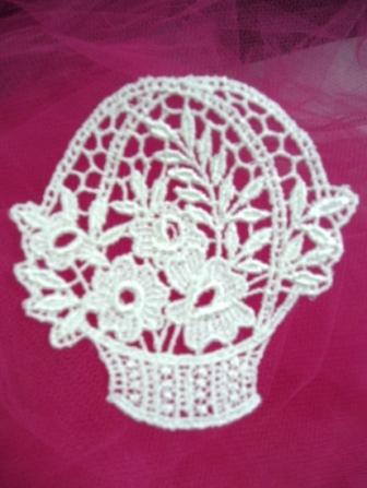 L7 White Venice Lace Floral Basket Applique