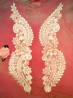 L74  White Venise Lace Mirror Pair Beaded Sequin Appliques 8"