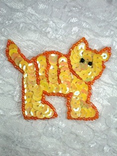 LC1412 Kitten Cat Yellow Orange Beaded Sequin Applique 3"
