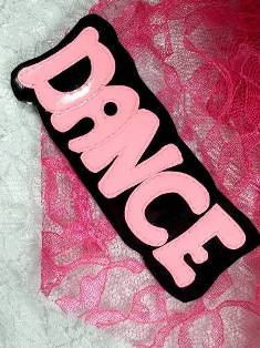 LC1425 Black Pink Dance Applique 4.75"
