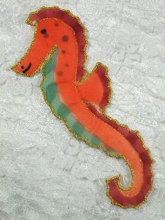 LC1430 Quilted Sea Horse Applique 4"