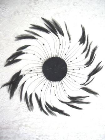 MR004   Black Circle Feather Applique 8"