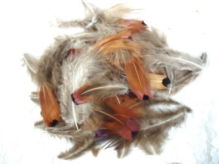 MR008  Pheasant Heart Loose Feathers  3 grams-feather,almond,pheasant,applique,heart