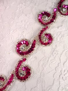 T8136 Fuchsia Silver Rhinestone Curl Sequin Beaded Trim