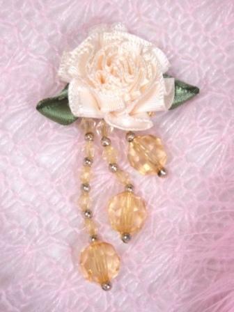 VD20  Ivory/Gold Floral Dangle Beaded Applique 2.5"-applique,beaded,peach,gold,floral,rose,dangle, 