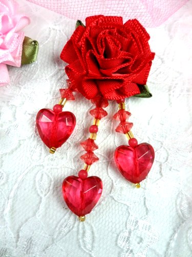VD29 Red Heart Floral Dangle Beaded Applique