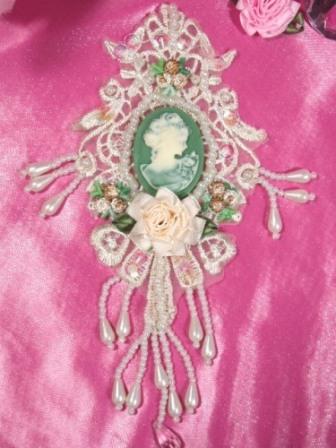 VG39 Ivory Green Venise Lace Cameo Applique 7.5"-ivory,embellishment,green,victorian,cameo,applique,venise,lace,venice