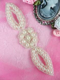 XR96 Pearly Gates Silver Beaded Applique 4.75"