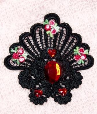 VG43   Black Red Heart Jewel Venise Lace Applique 4"-applique,red,heart,venise,venice,lace, 