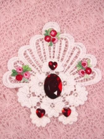 VG43   White Red Heart Jewel Venise Lace Applique 4"-applique,red,heart,venise,venice,lace, 