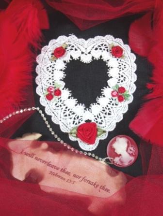 VG7  White Red Picture Frame Venise Lace Heart Applique 4.5"-red,venise,venice,lace,heart,cameo